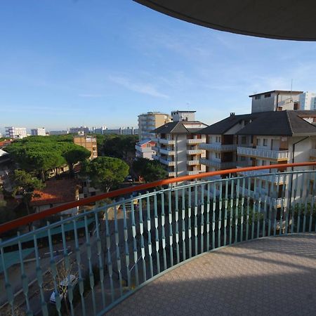 Appartamenti Puerto Do Sol Lignano Sabbiadoro Exteriör bild