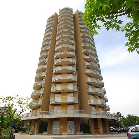 Appartamenti Puerto Do Sol Lignano Sabbiadoro Exteriör bild