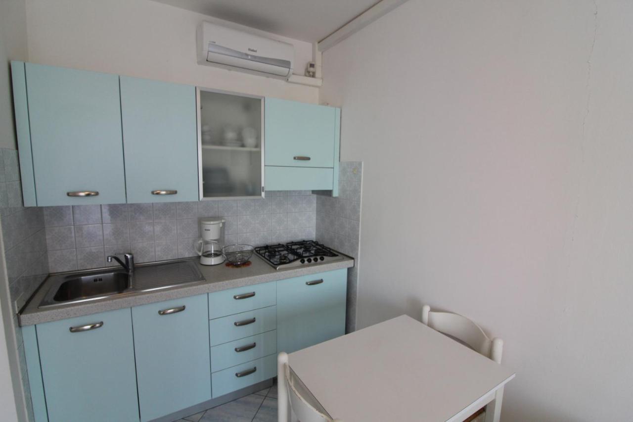 Appartamenti Puerto Do Sol Lignano Sabbiadoro Exteriör bild