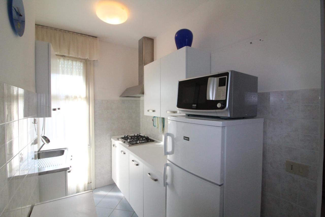 Appartamenti Puerto Do Sol Lignano Sabbiadoro Exteriör bild