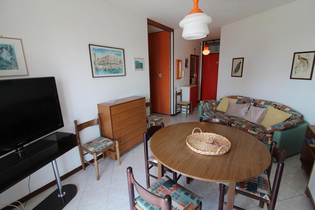 Appartamenti Puerto Do Sol Lignano Sabbiadoro Exteriör bild